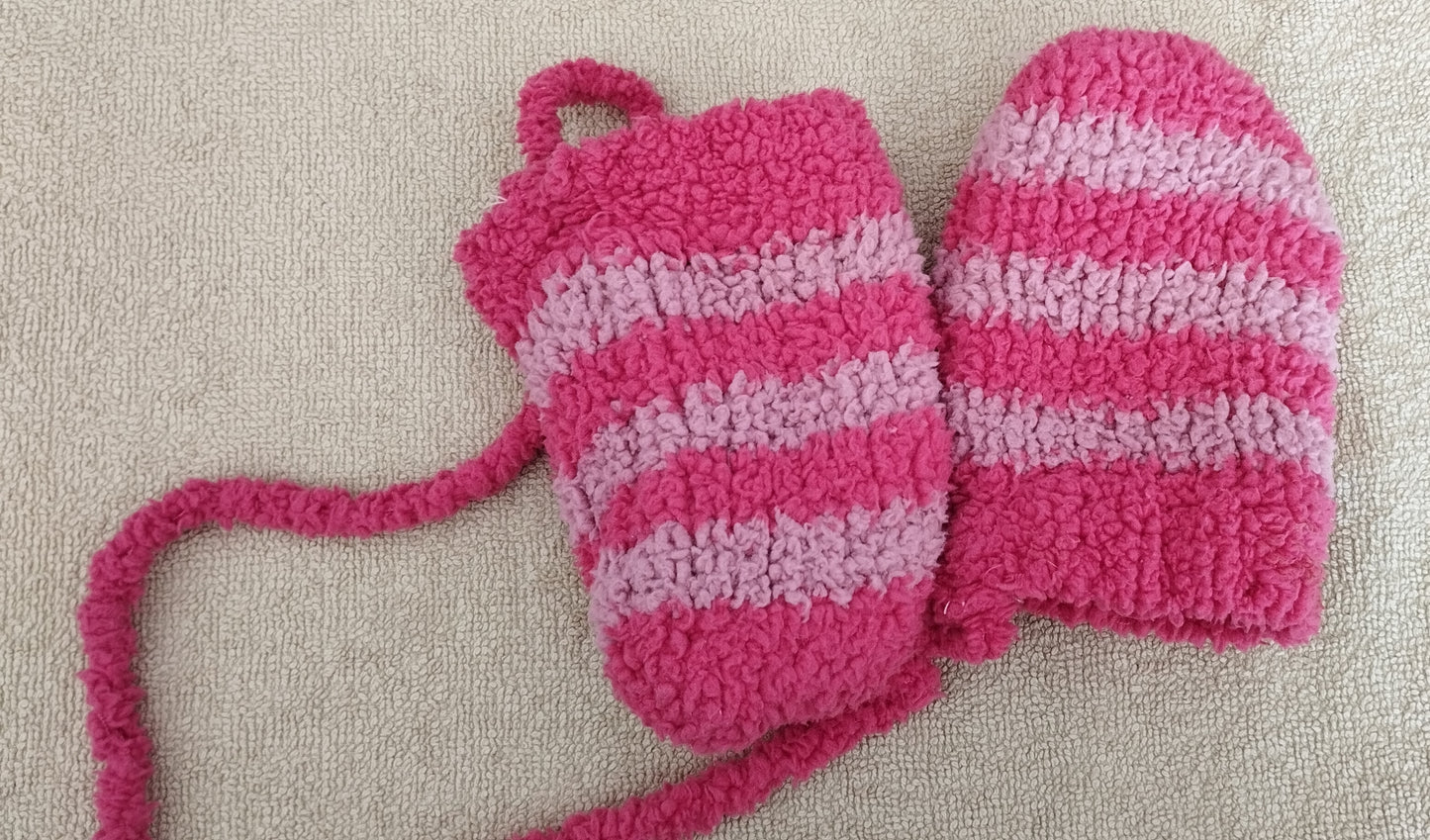 Ensemble Bonnet+Echarpe+Mouffles 9 mois
