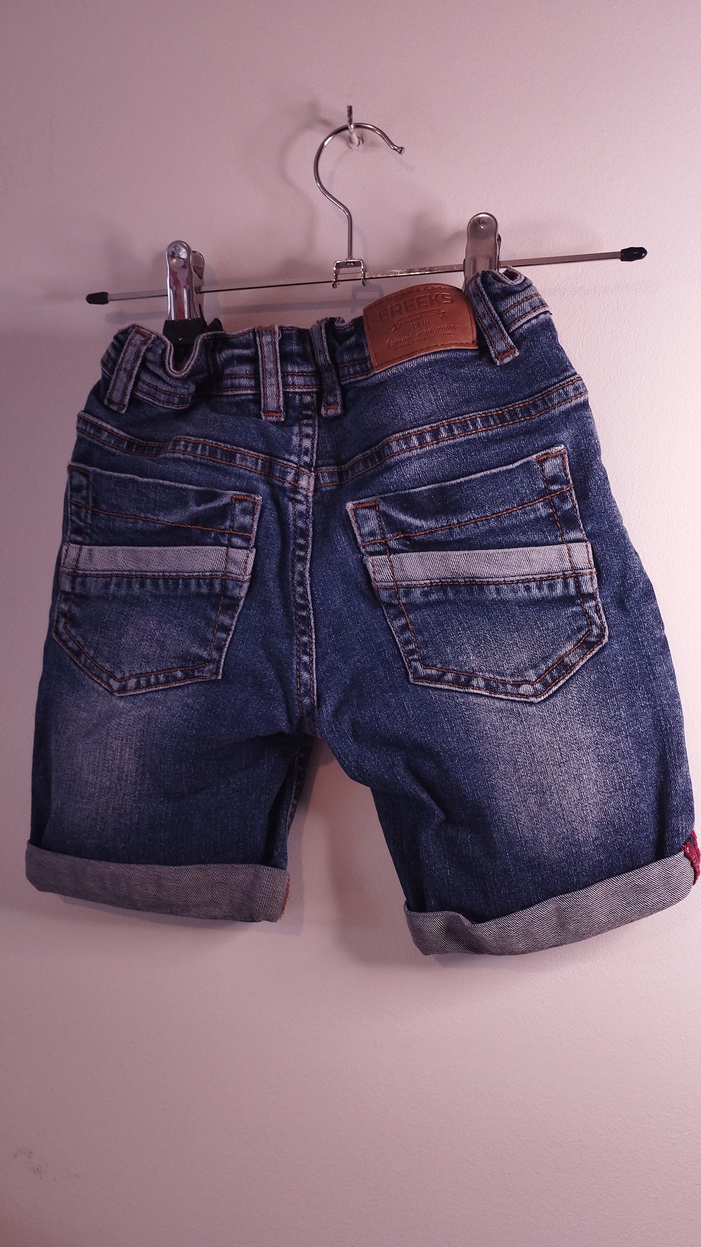 Short Creeks 6 ans